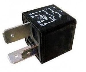 Rele Auxiliar 12v 70a 4-term (2-grandes & 2-peq)